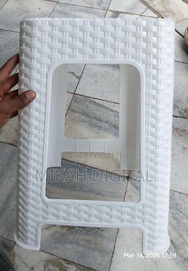 Patterned Rectangular Mini Plastic Chair