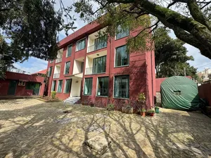 12bdrm House in Bole for rent