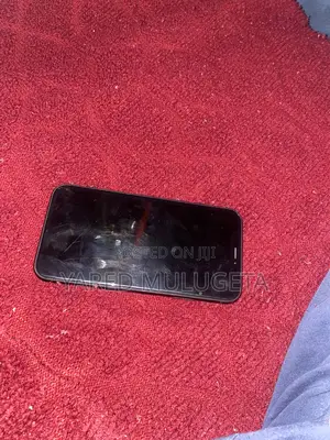 Apple XR 64 GB Black