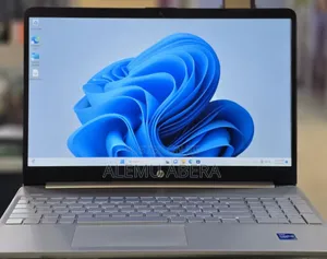 New Laptop HP 8GB Intel Core i7 SSD 512GB