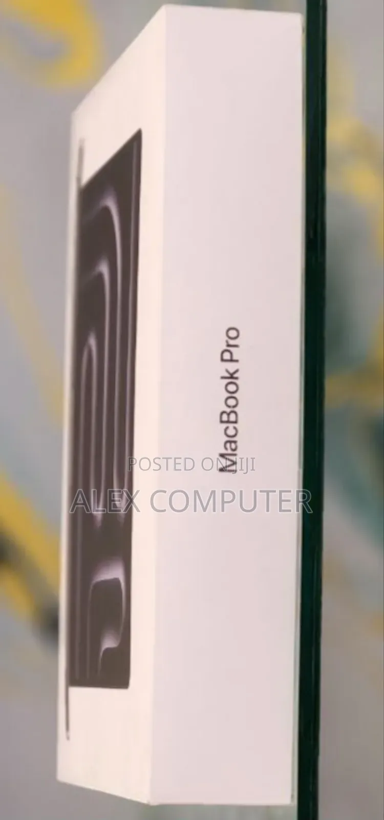 New Laptop Apple Macbook Pro 2025 M5 14-inch 16GB Apple M5 SSD 512GB