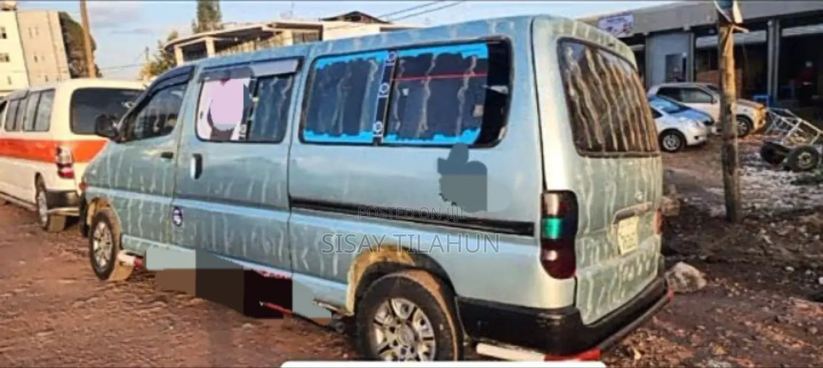 Toyota HiAce 2000 Grey