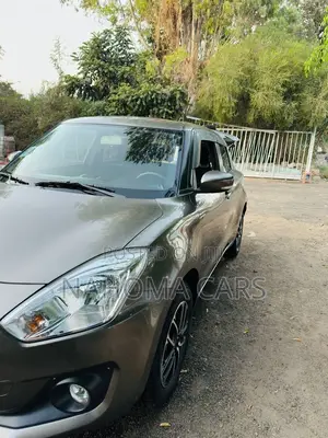 Suzuki Swift 2022 Gray