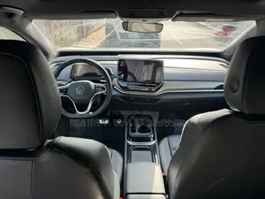 Volkswagen ID.4 S 2023 Off white