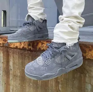 Jordan 4 Retro