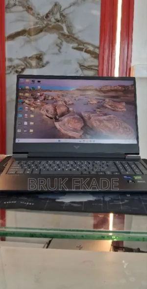 New Laptop HP Victus 16 16GB Intel Core i7 SSD 512GB