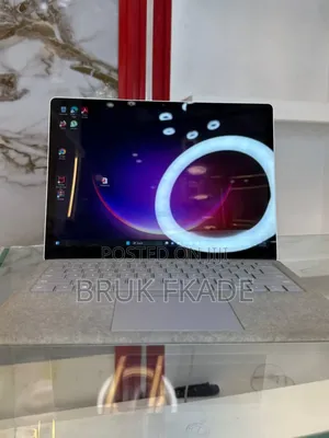 New Laptop Microsoft Surface 8GB Intel Core i5 SSD 256GB