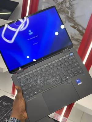 New Laptop HP OmniBook 5 14" 16GB Intel Core Ultra 7 SSD 1T