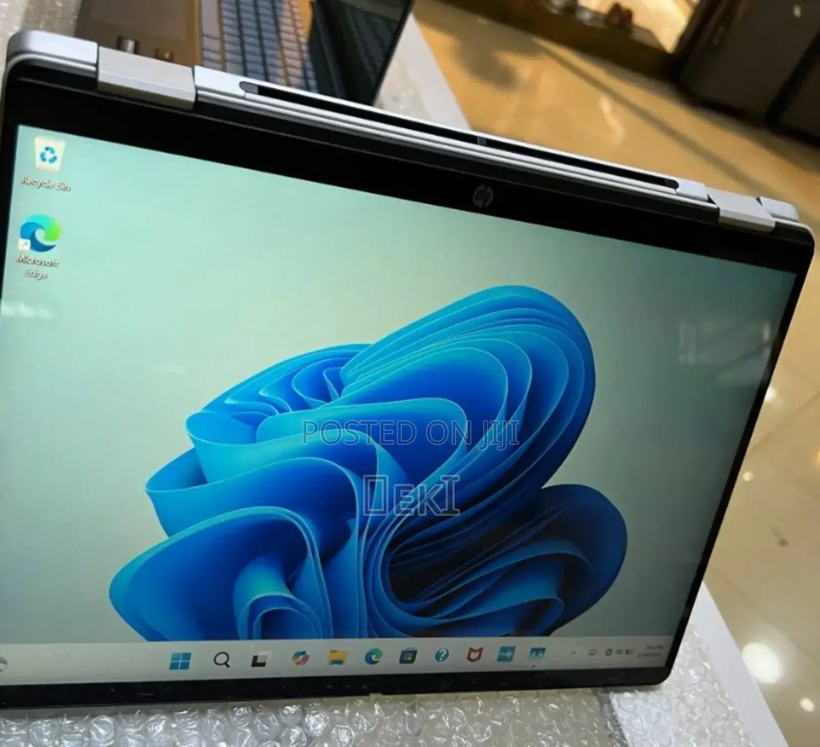 New Laptop HP OmniBook 5 14" 16GB Intel Core 7 SSD 512GB