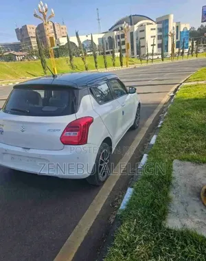 Suzuki Swift RS 2022 White
