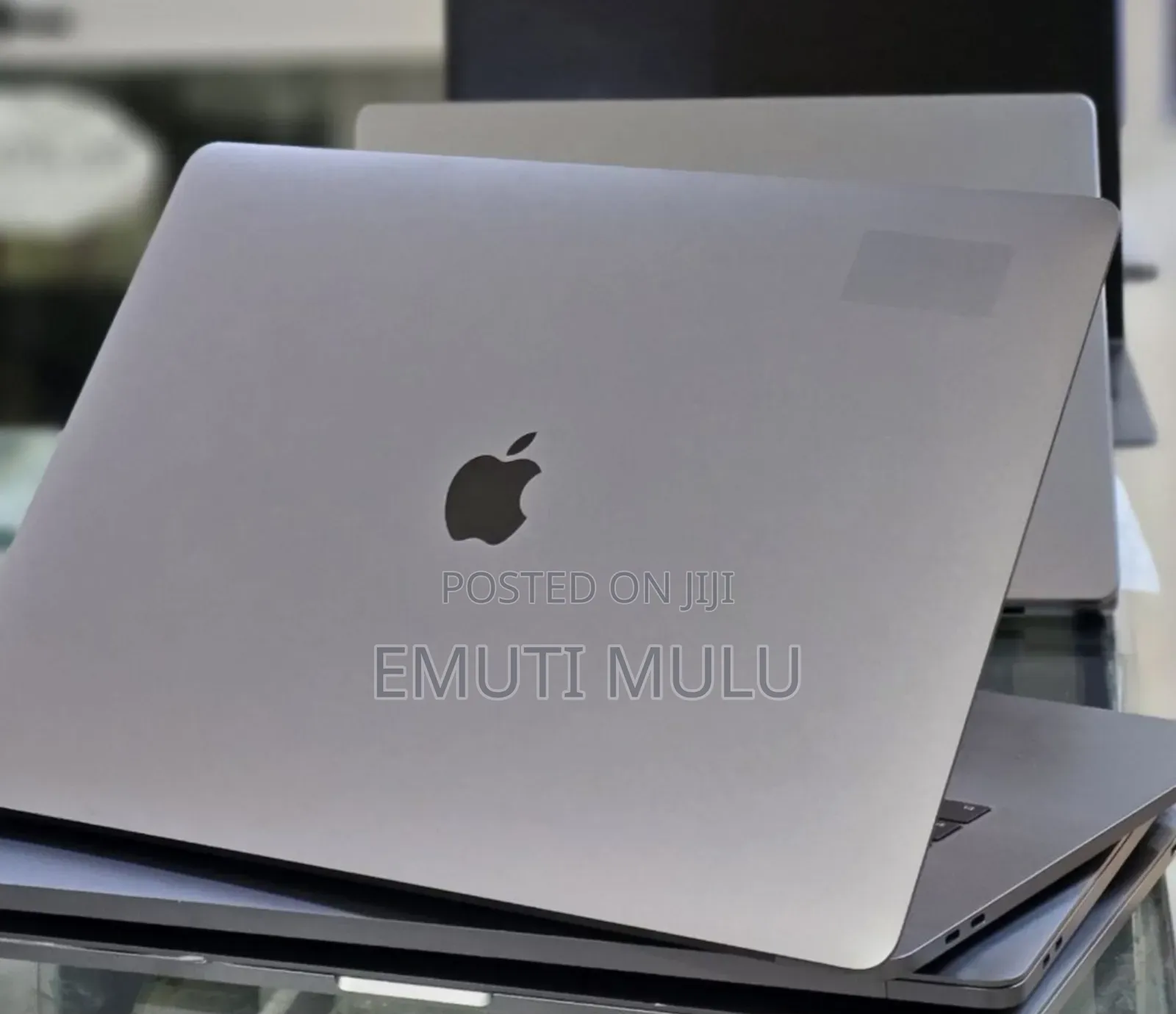 New Laptop Apple MacBook Pro 2017 16GB Intel Core i7 SSD 512GB