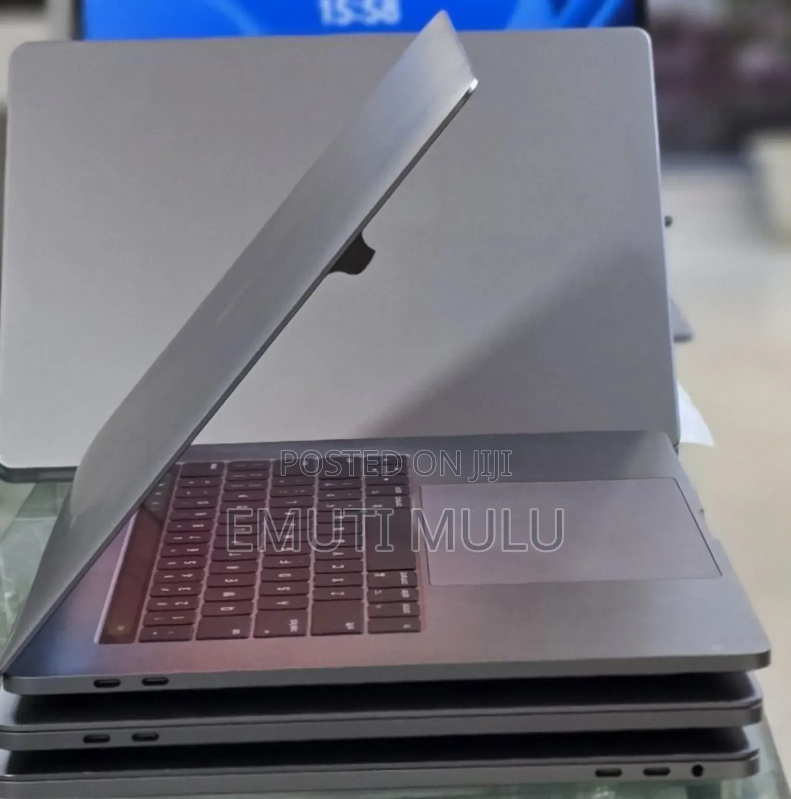 New Laptop Apple MacBook Pro 2017 16GB Intel Core i7 SSD 512GB