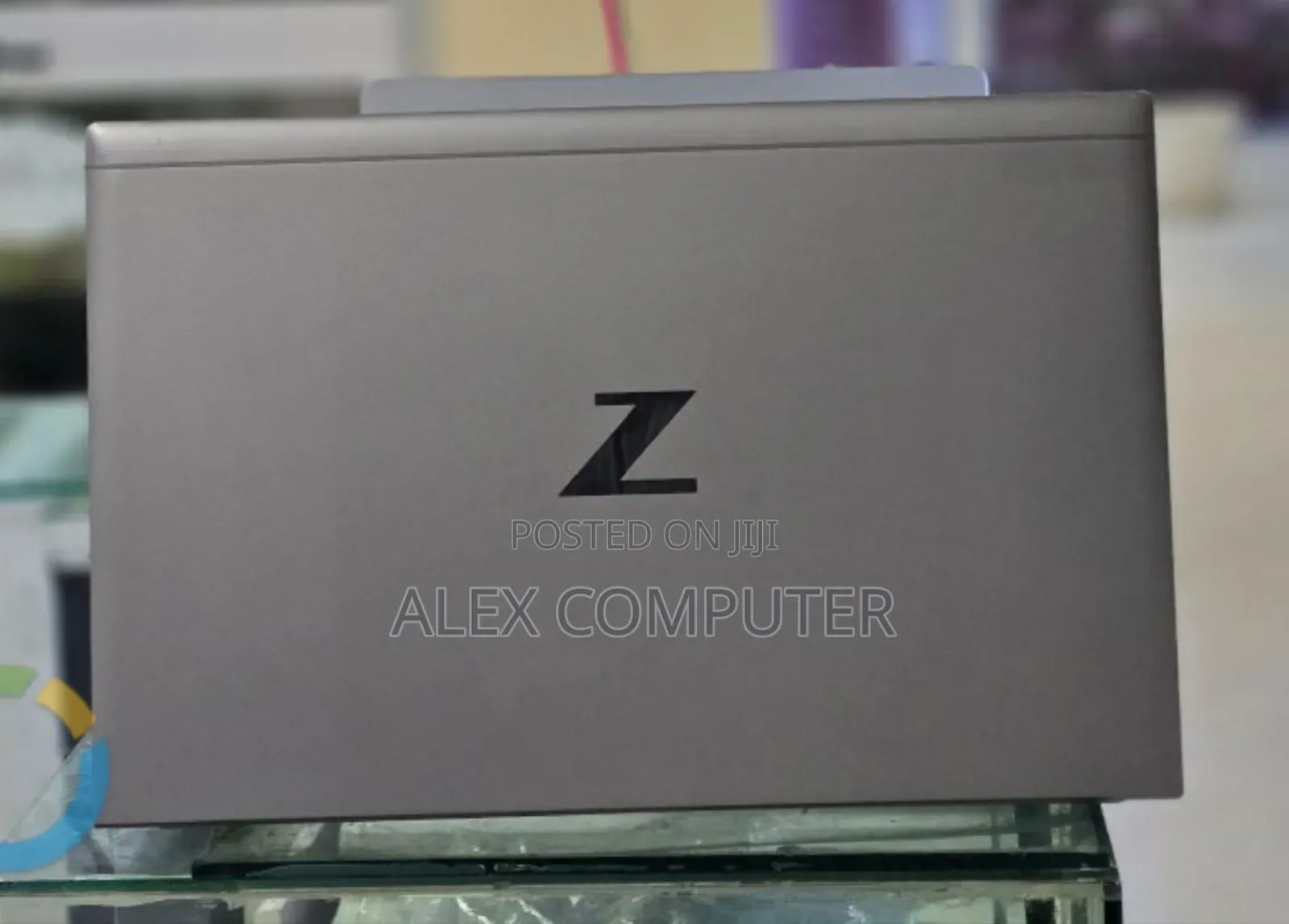 New Laptop HP ZBook Firefly G8 16GB Intel Core i7 SSD 512GB