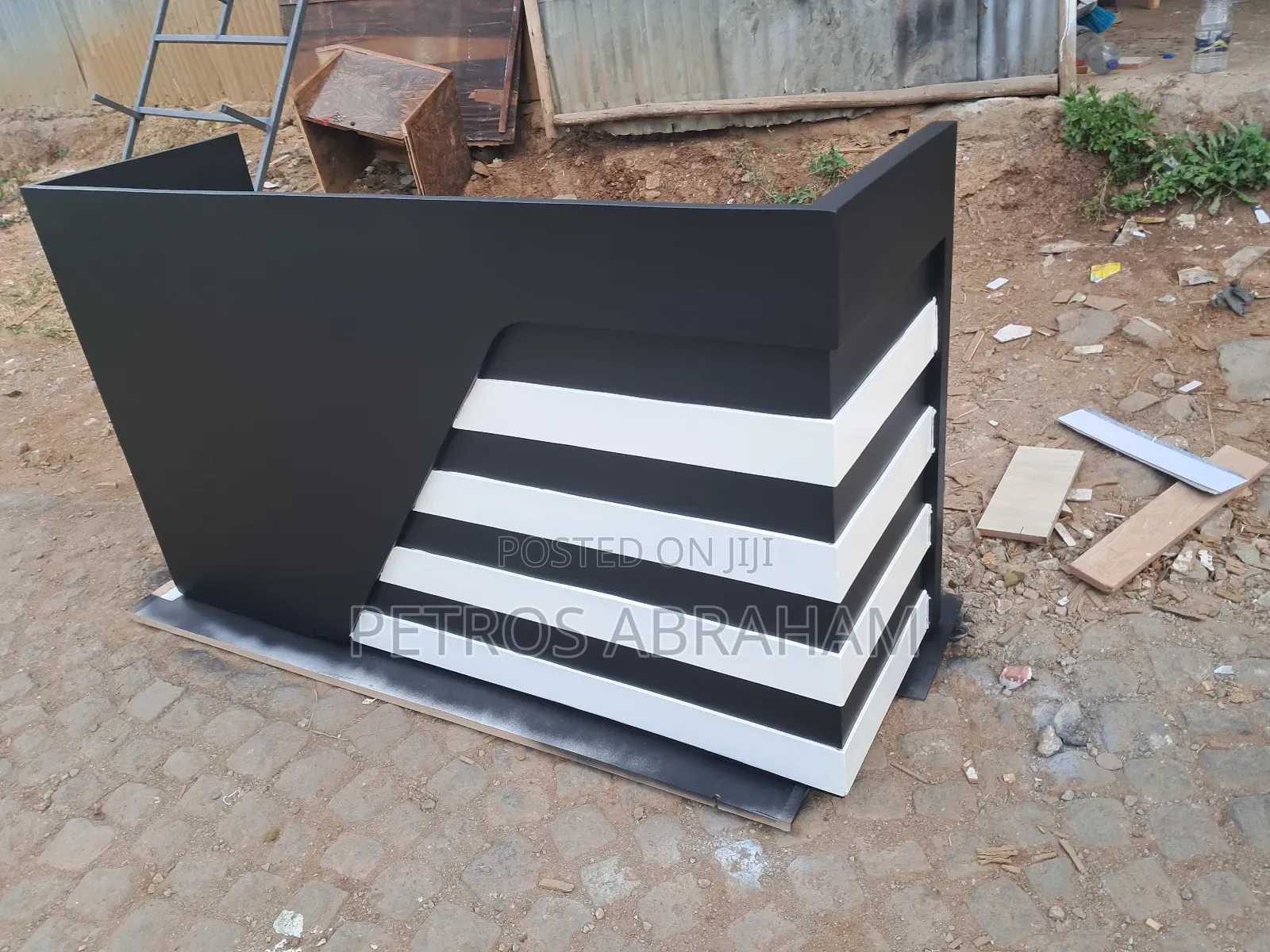 Quality Reception Table