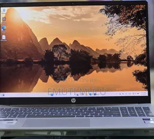 New Laptop HP Pavilion 15 8GB Intel Core i7 SSD 512GB