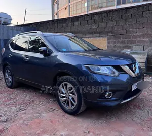 Nissan X-Trail 2.0 Petrol FWD 2015 Blue