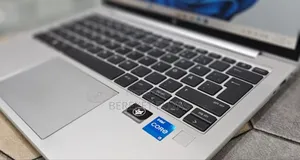 New Laptop HP EliteBook 830 G9 16GB Intel Core i5 SSD 512GB