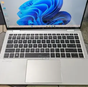 New Laptop HP EliteBook 1040 G8 16GB Intel Core i7 SSD 512GB