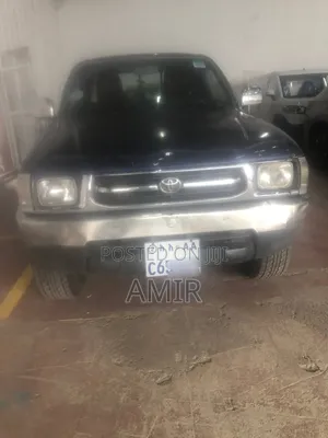 Toyota Hilux 2001 Gray