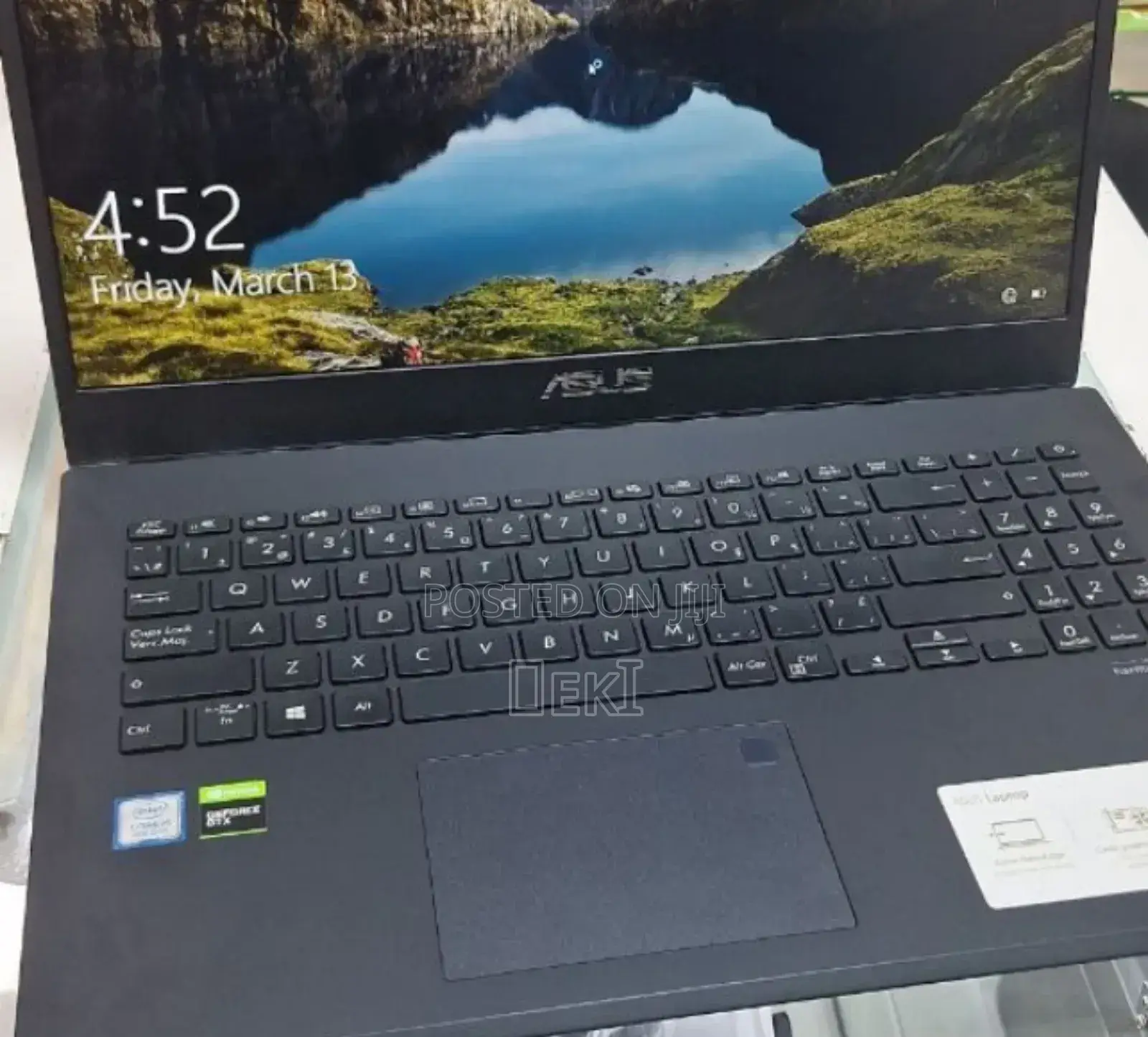 New Laptop Asus 8GB Intel Core i5 SSD 512GB