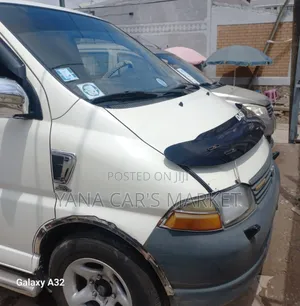 Toyota HiAce 2006