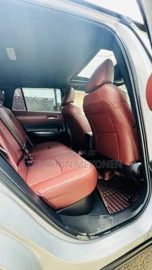 New Toyota Corolla Cross Hybrid 2024 Silver