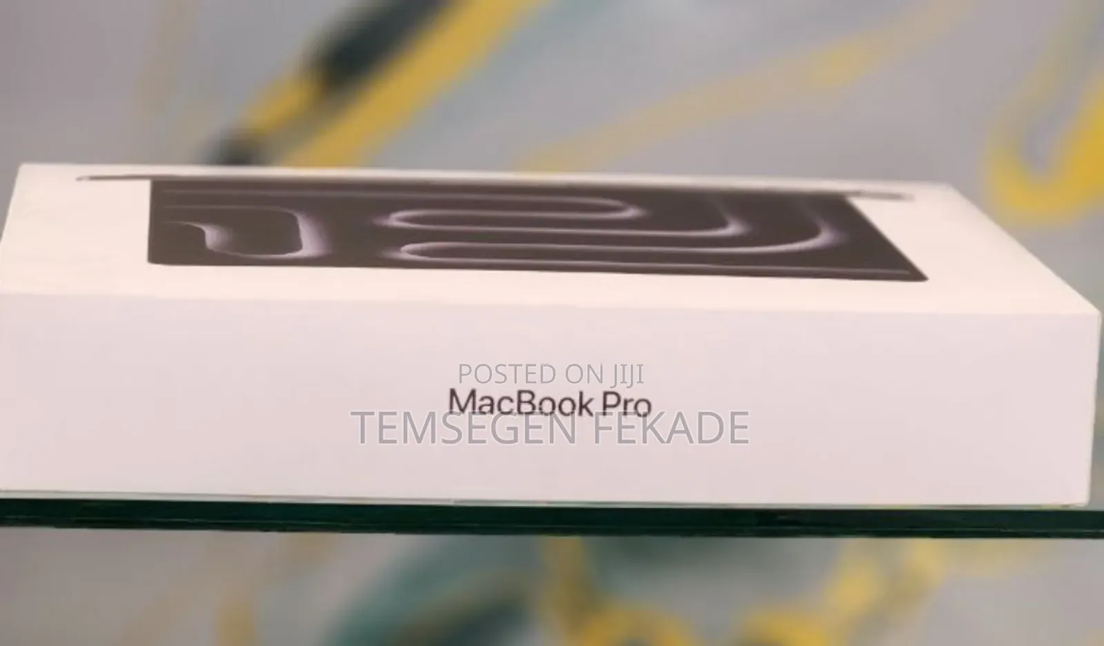 New Laptop Apple Macbook Pro 2025 M5 14-inch 16GB Apple M5 SSD 512GB