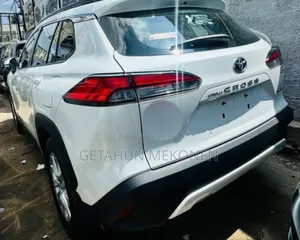 New Toyota Corolla Cross Hybrid 2024 White