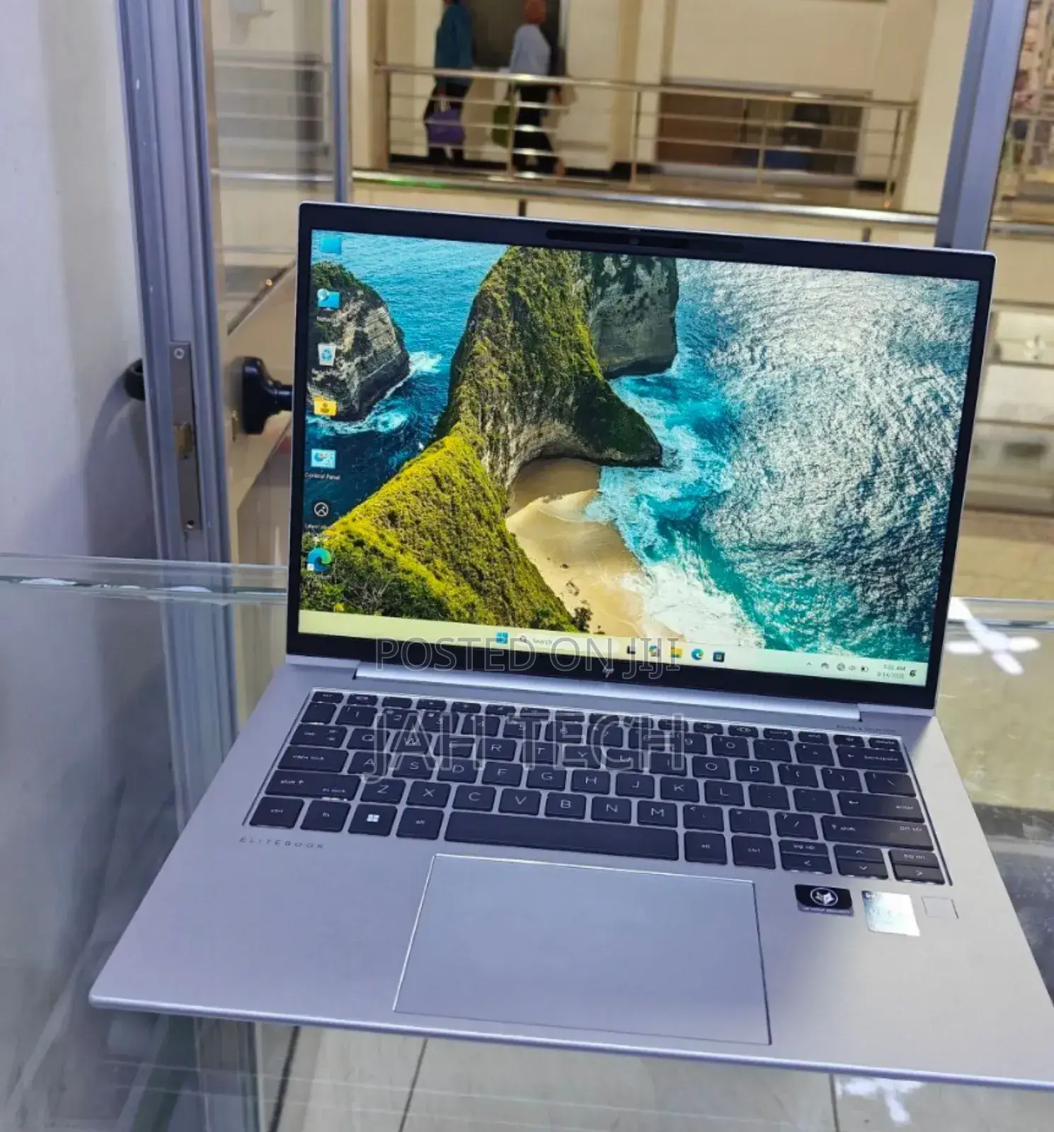New Laptop HP EliteBook 840 G9 16GB Intel Core i7 SSD 512GB
