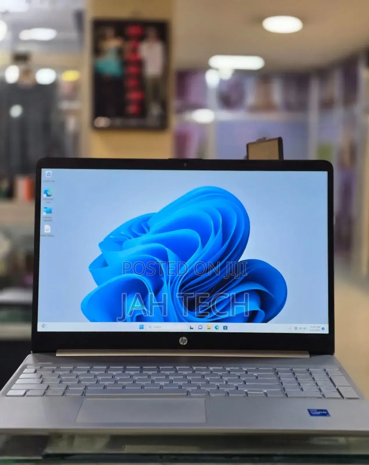 New Laptop HP Stream Notebook 8GB Intel Core i7 SSD 512GB