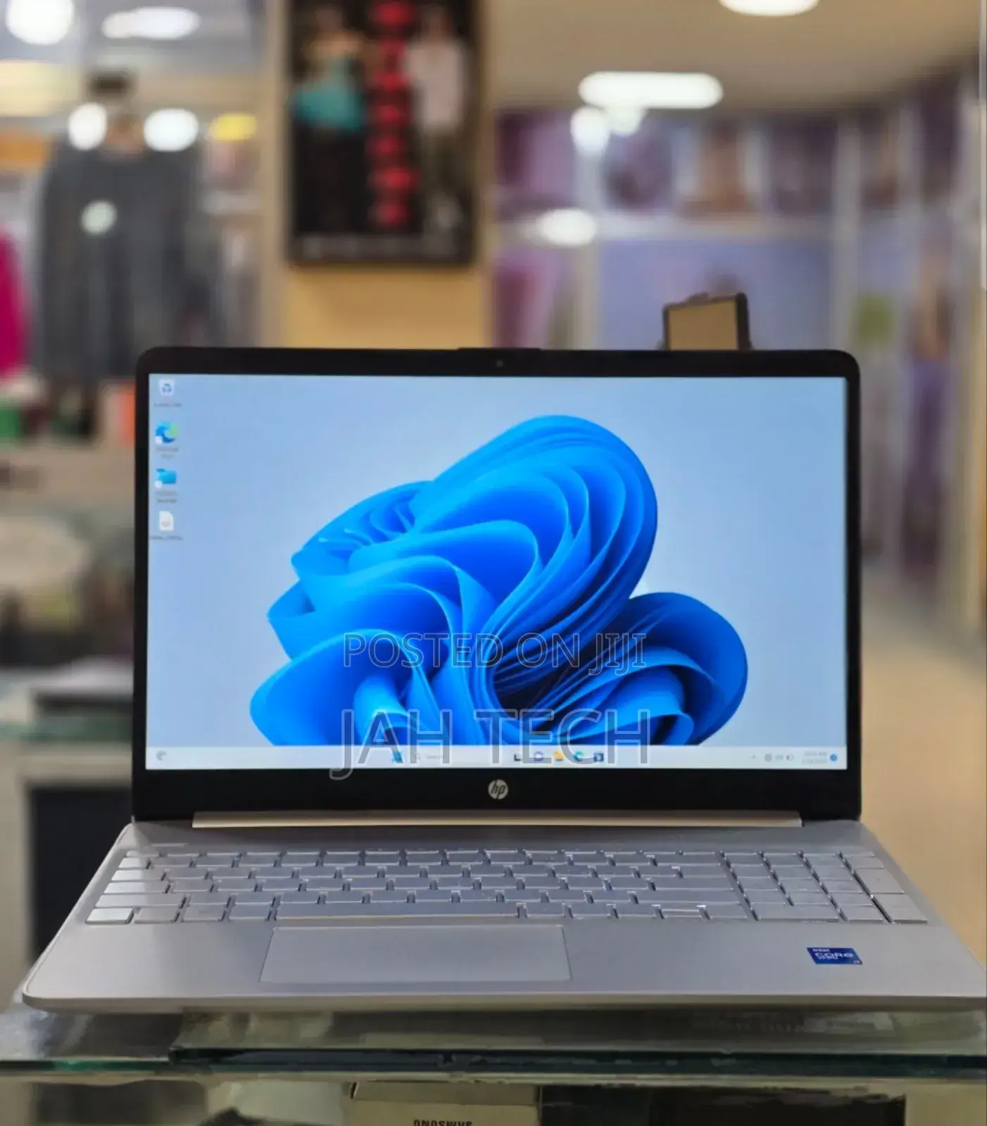 New Laptop HP Stream Notebook 8GB Intel Core i7 SSD 512GB