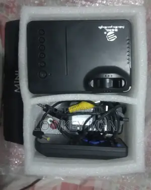 A+5 Mini Projector