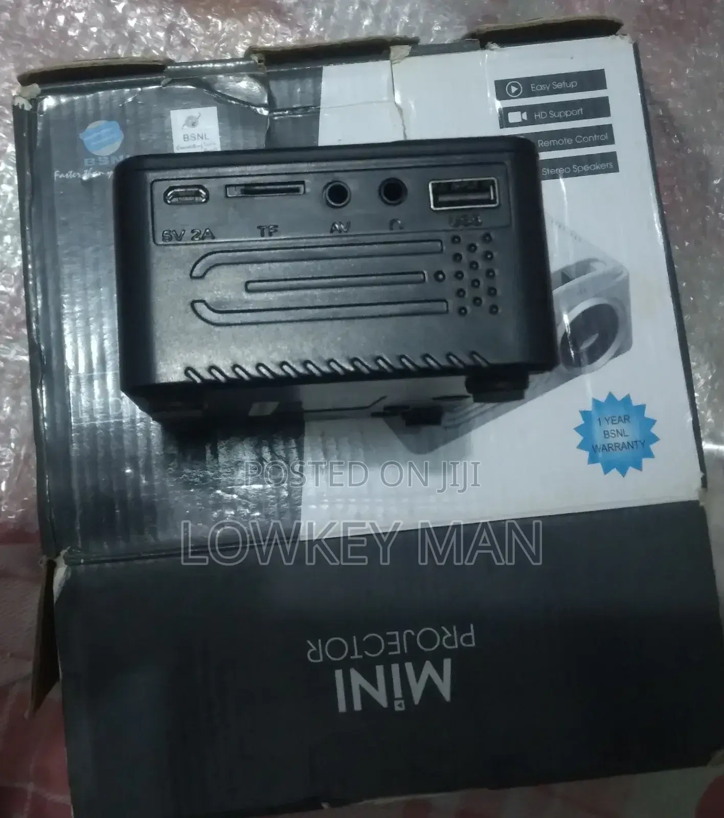 A+5 Mini Projector