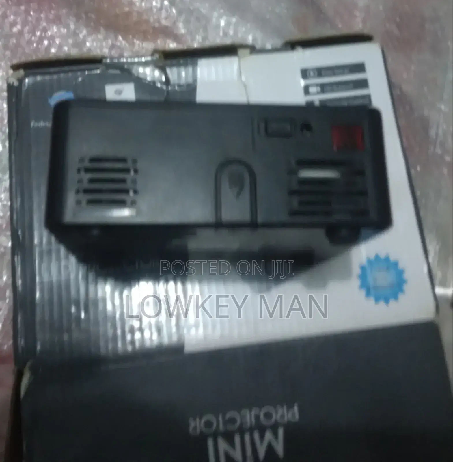 A+5 Mini Projector