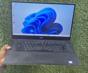 New Laptop Dell Precision 5520 16GB Intel Core i7 SSD 512GB