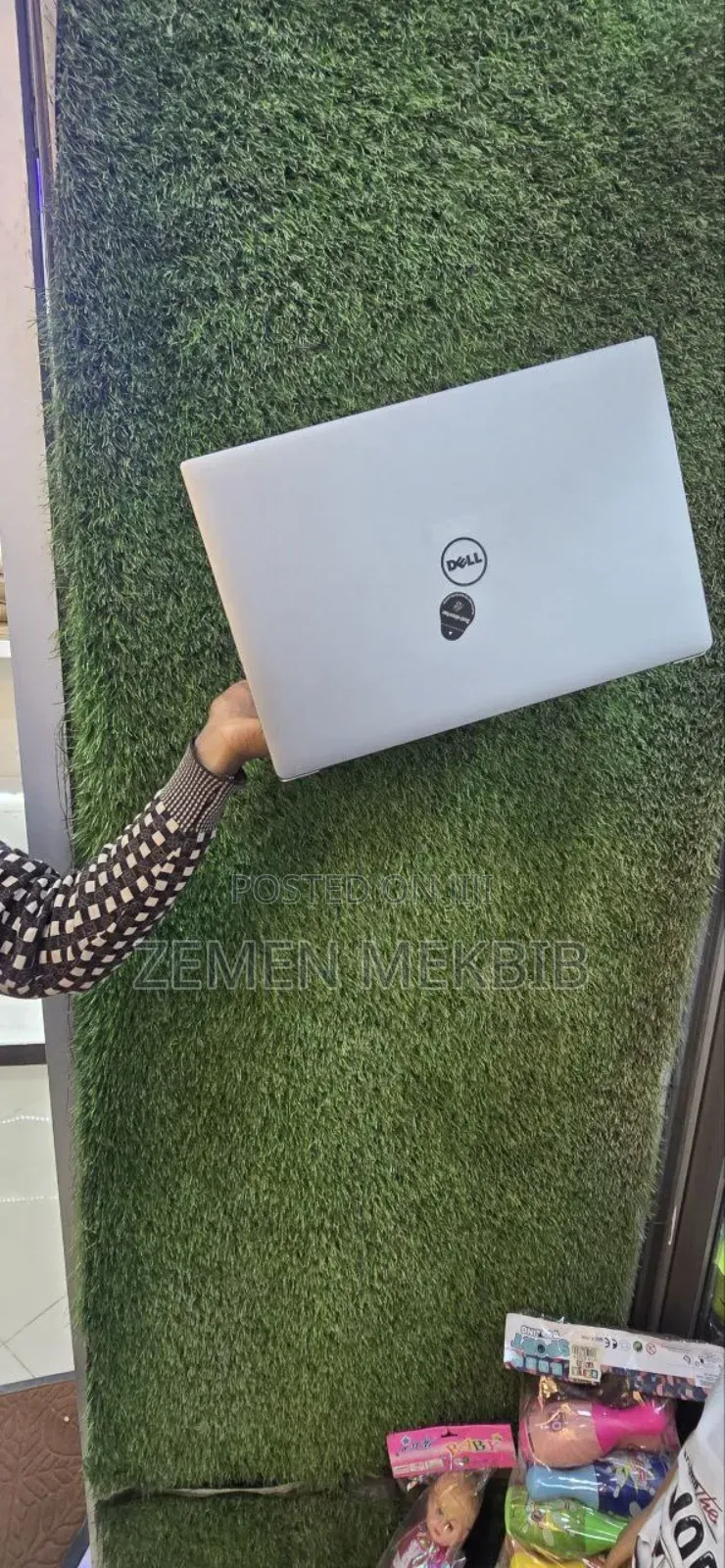 New Laptop Dell Precision 5520 16GB Intel Core i7 SSD 512GB