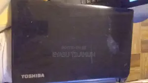 Laptop Toshiba Satellite C55 4GB Intel Core 3 HDD 500GB