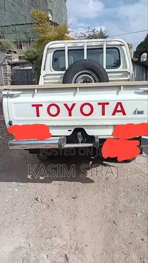 Toyota Land Cruiser 4.5 V8 TD 2018 White