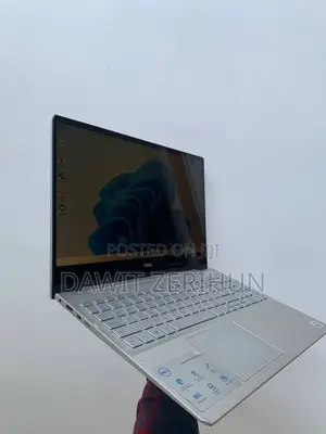 Laptop Dell Inspiron 15 8GB Intel Core i5 HDD+SSD 512GB