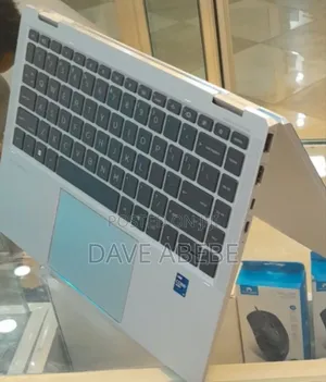 New Laptop HP EliteBook 1040 G8 16GB Intel Core i7 SSD 512GB