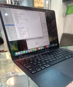 New Laptop Apple MacBook Air 2025 M4 13-inch 16GB Apple M4 SSD 256GB