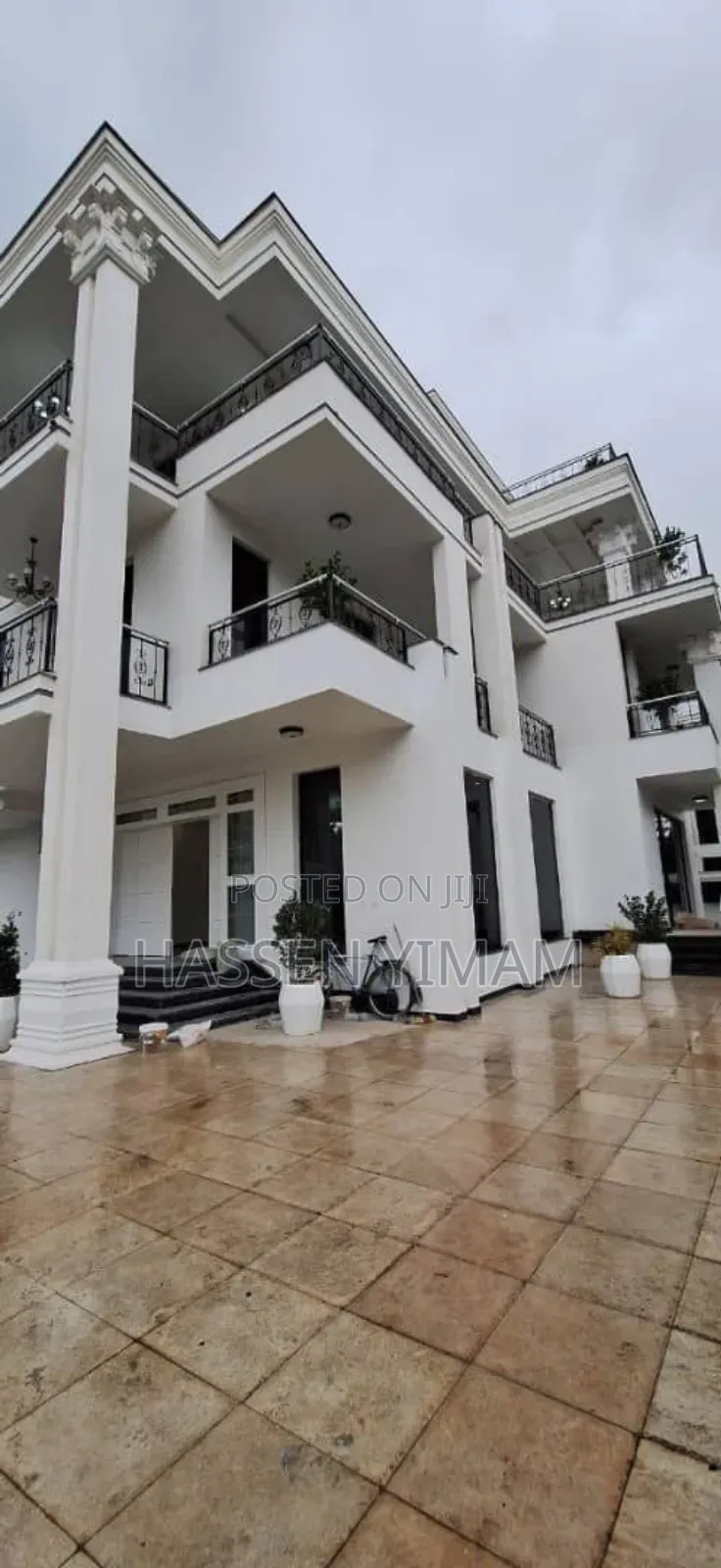 Furnished 3bdrm Villa in Yeka for sale