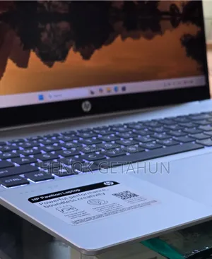 New Laptop HP Pavilion 15 8GB Intel Core Ultra 5 SSD 512GB