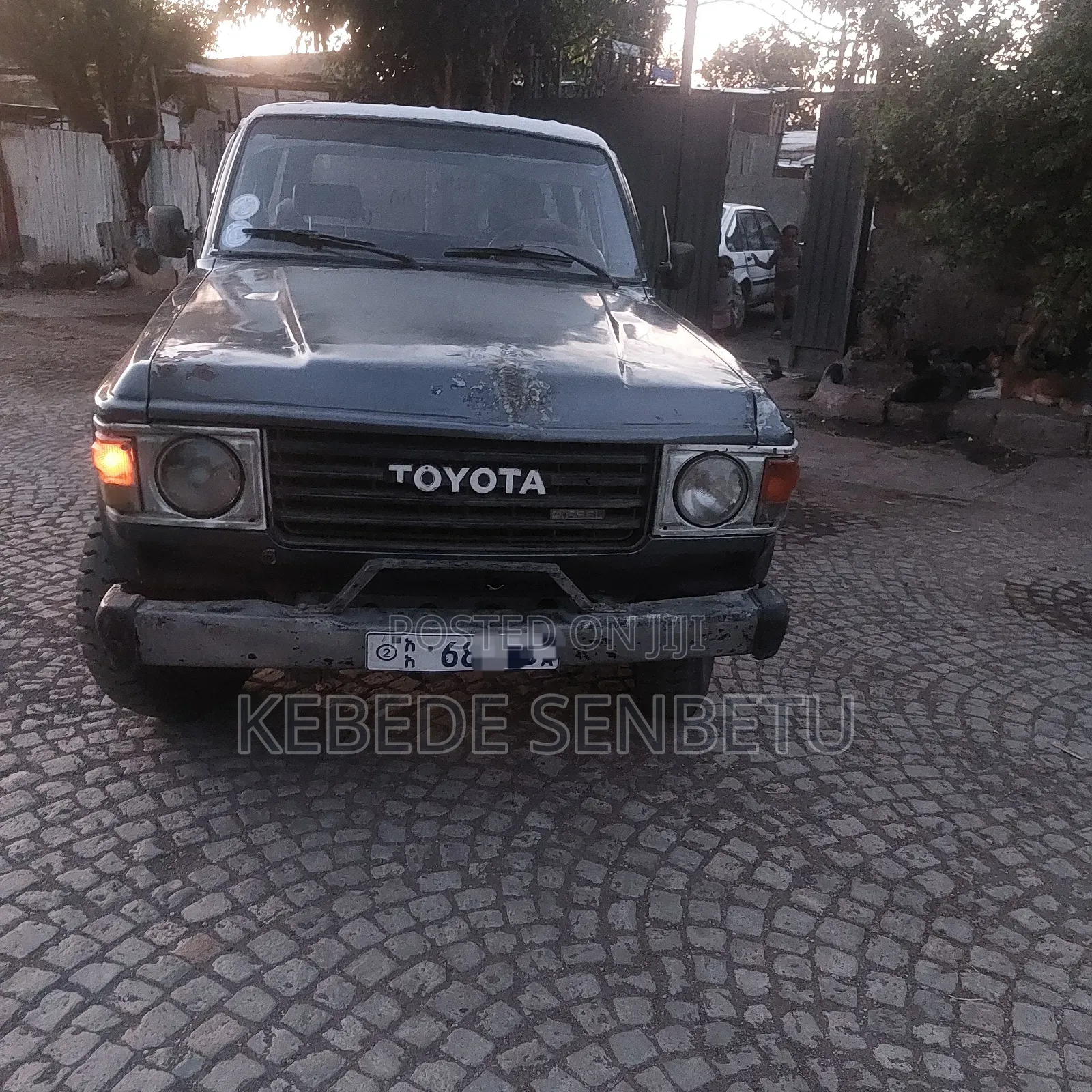 Toyota Land Cruiser 70 Long 1986 Gray