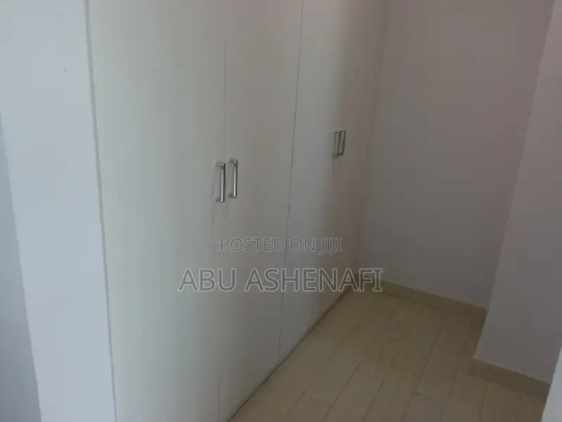 Furnished 3bdrm Apartment in Kirkos for rent