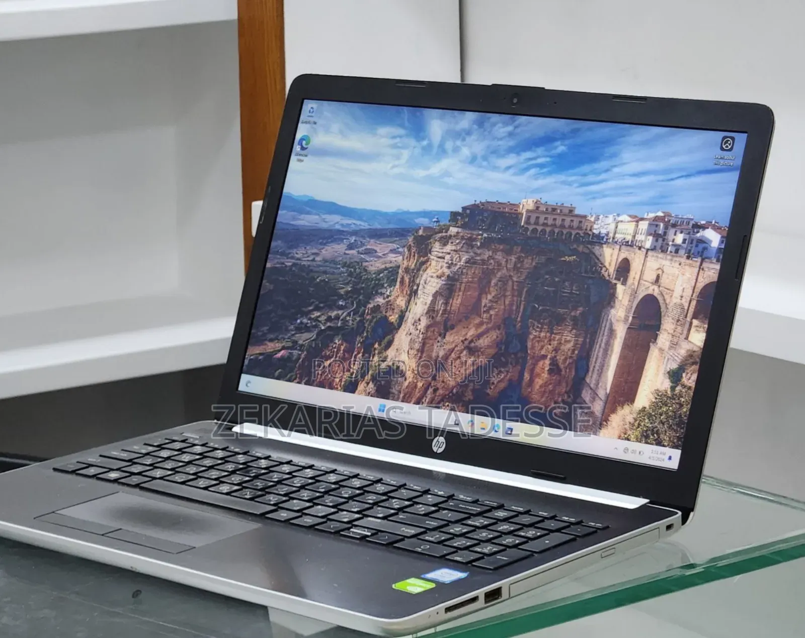 New Laptop HP Stream Notebook 8GB Intel Core i7 HDD 1T