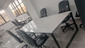 Office Conference Table የቢሮ መሰብሰቢያ ጠረጴዛ Terepaza