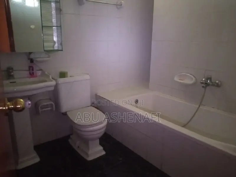 3bdrm House in Yeka for rent
