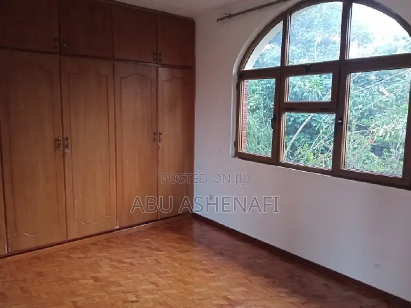 3bdrm House in Yeka for rent