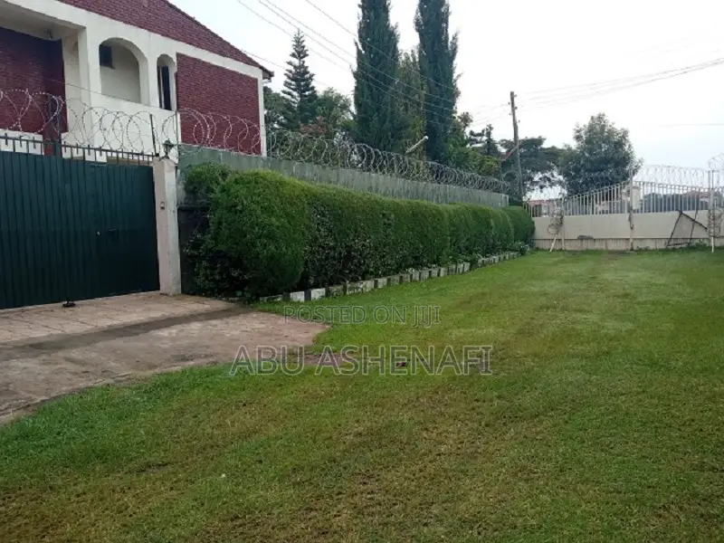 3bdrm House in Yeka for rent